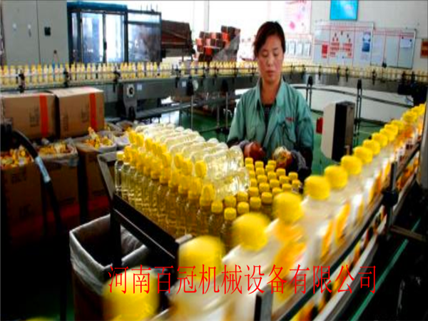 河南百冠機械小型自動全套胡蘿卜飲料生產(chǎn)線設備果汁加工定制廠家